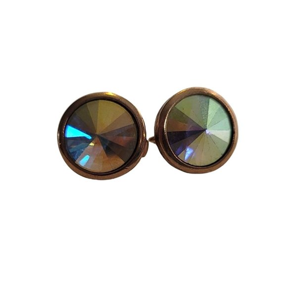 VINTAGE Avon Round Gold Tone Clip on Earrings - Picture 2 of 4